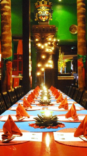 Traditional Batavian table decoration