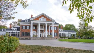 Mansion in Waterloo