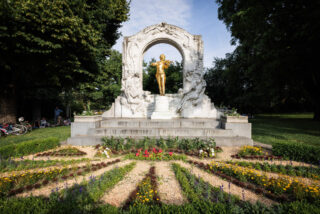 Strauss Statue