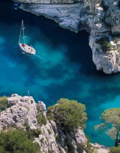 Sailing Calanques Marseilles