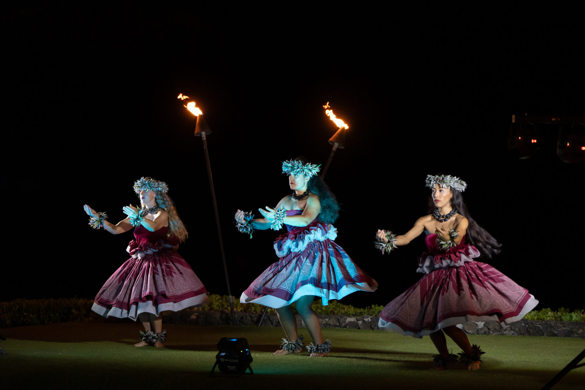 Kauai dancers