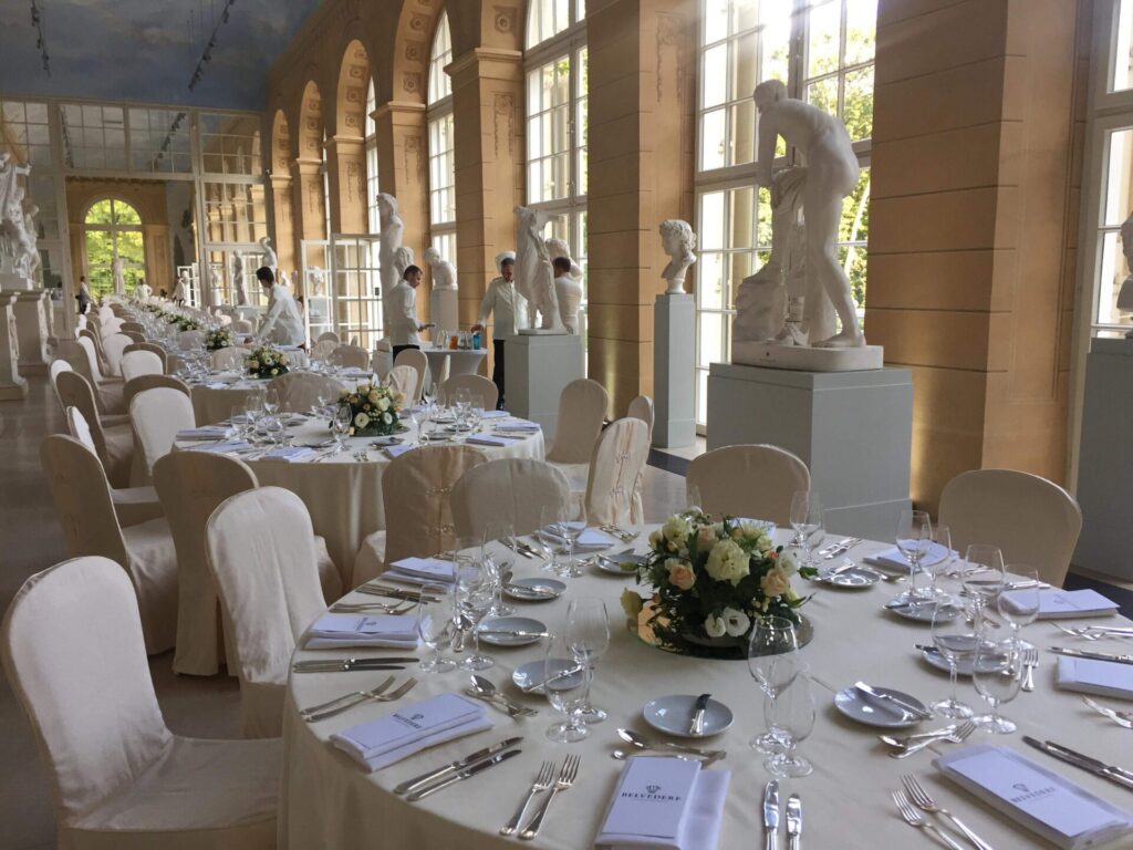 Royal Dining