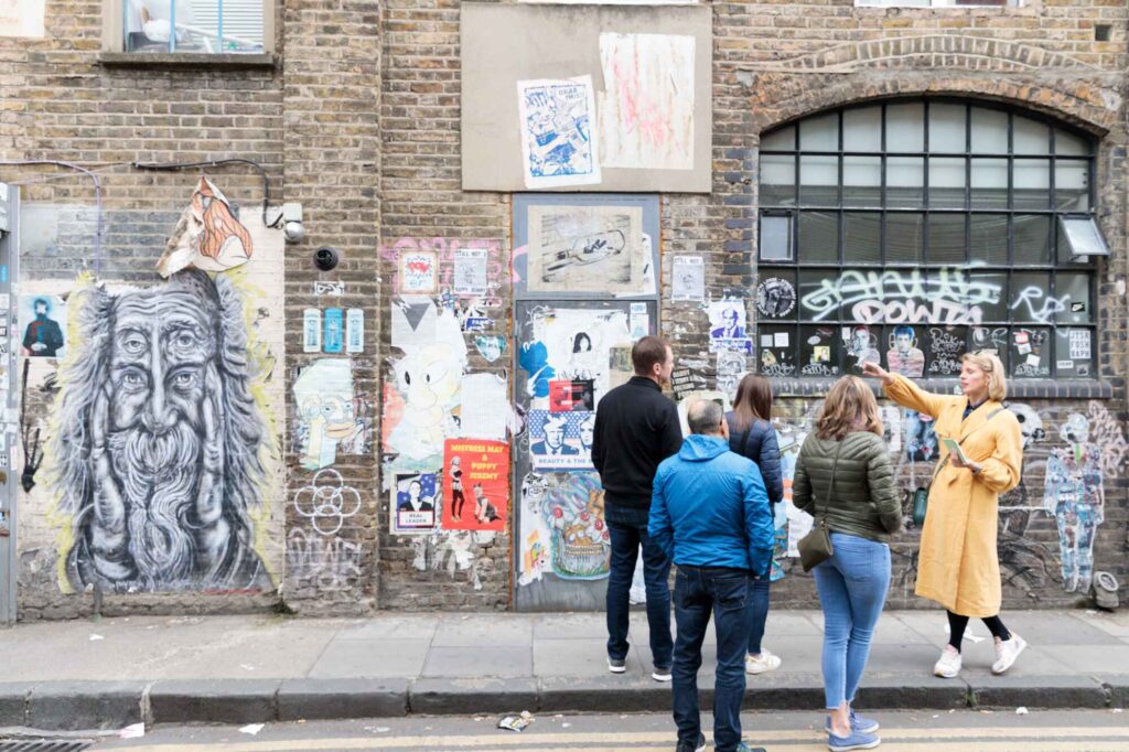 London Street Art Tour with 2B UK