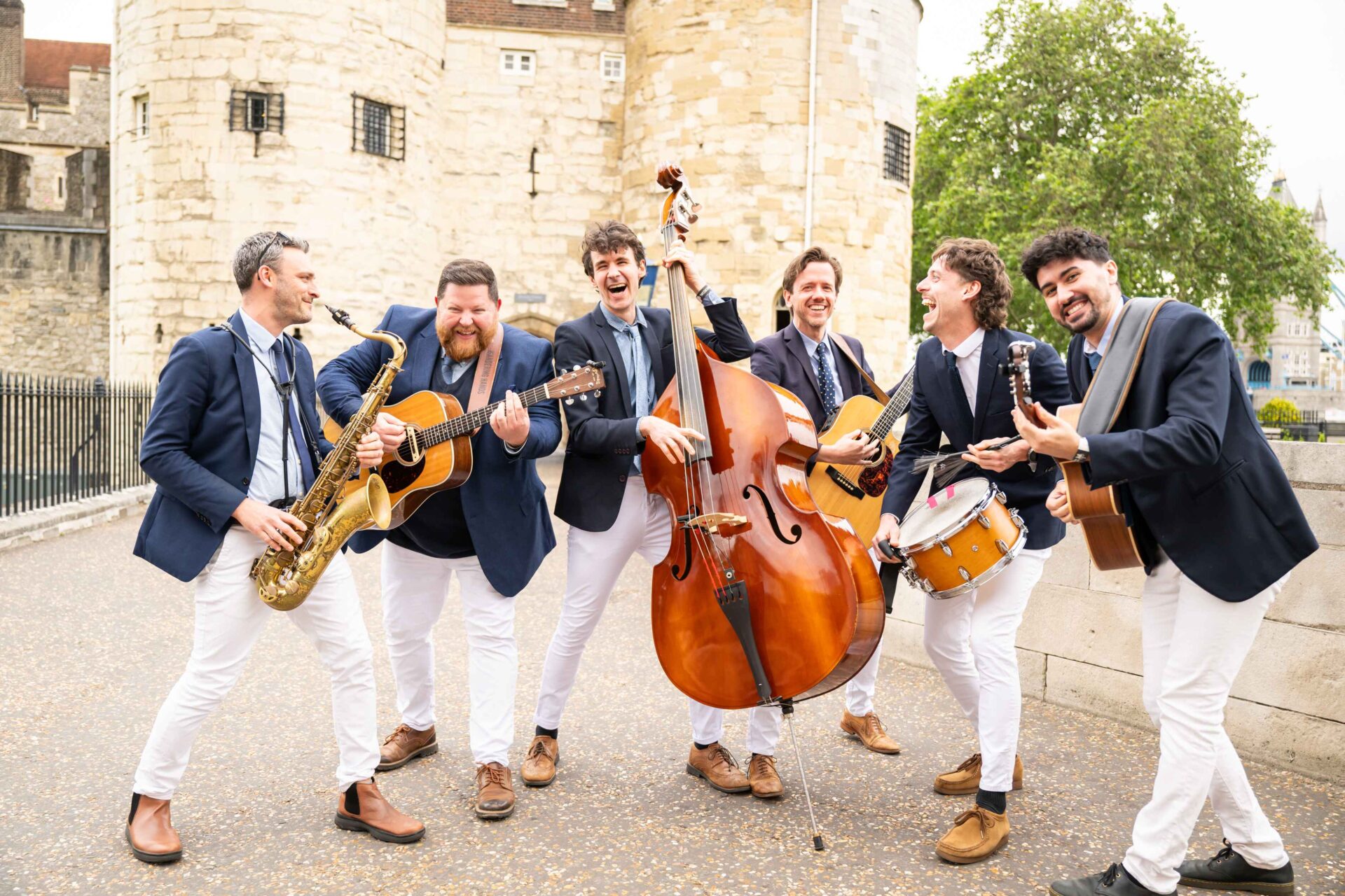 Roaming musicians welcome guests at the Tower of London with 2B UK